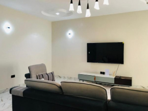 4bedroom fully furnished detach duplex